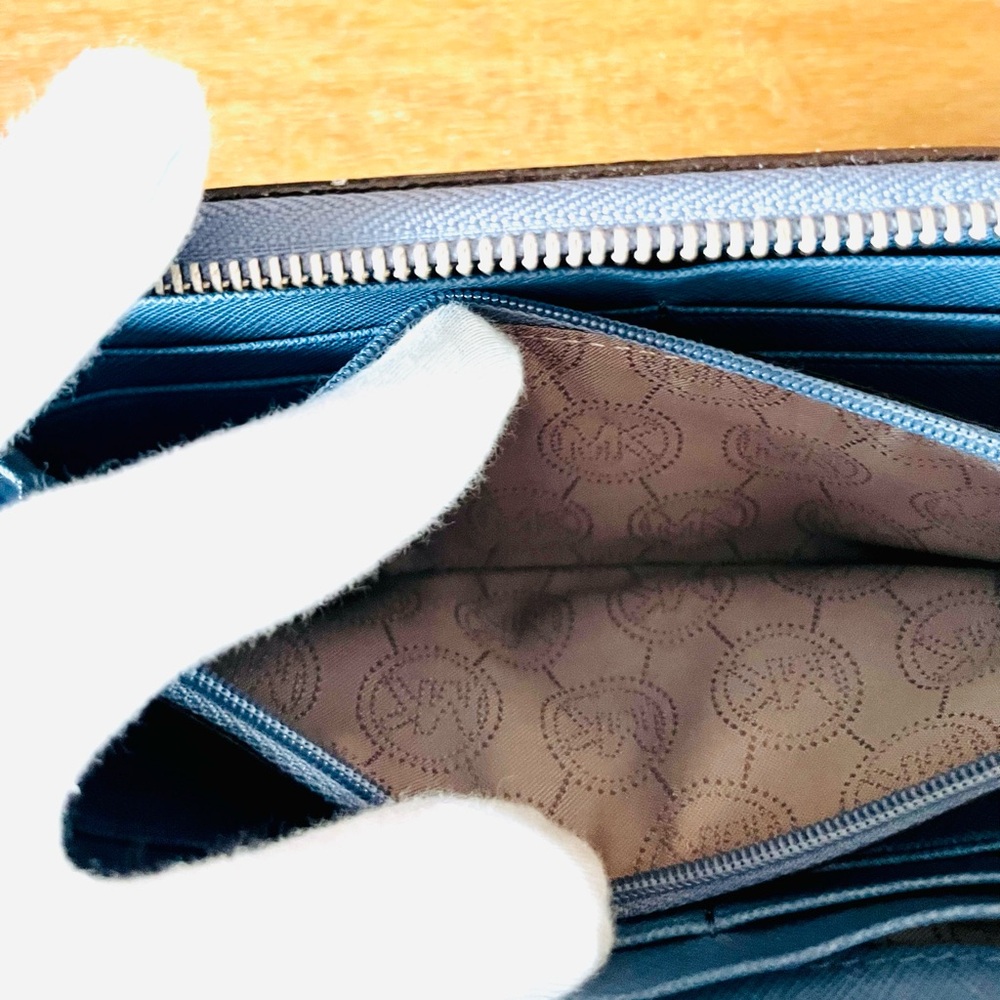 MICHAEL KORS Bedford Continental Python Snake Embossed Leather Wallet- Blue - Picture 5 of 14